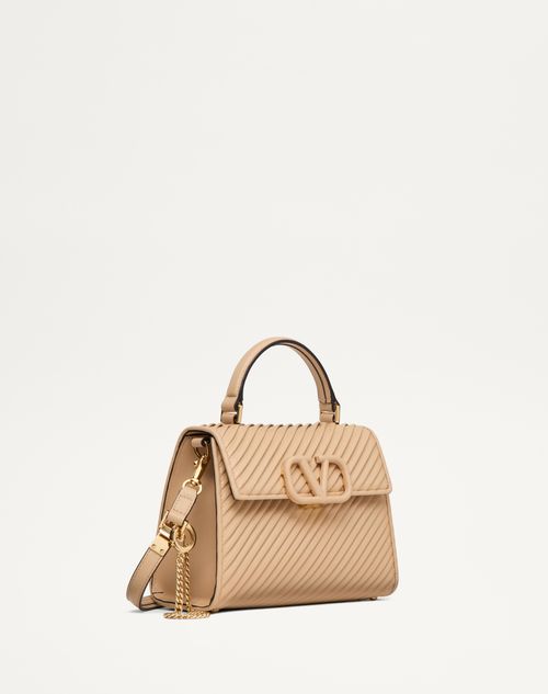 Valentino Garavani - Bolso De Mano Pequeño Valentino Garavani Vsling En Cuero Napa Plisado - Arena - Mujer - Bolsos Con Asa Superior